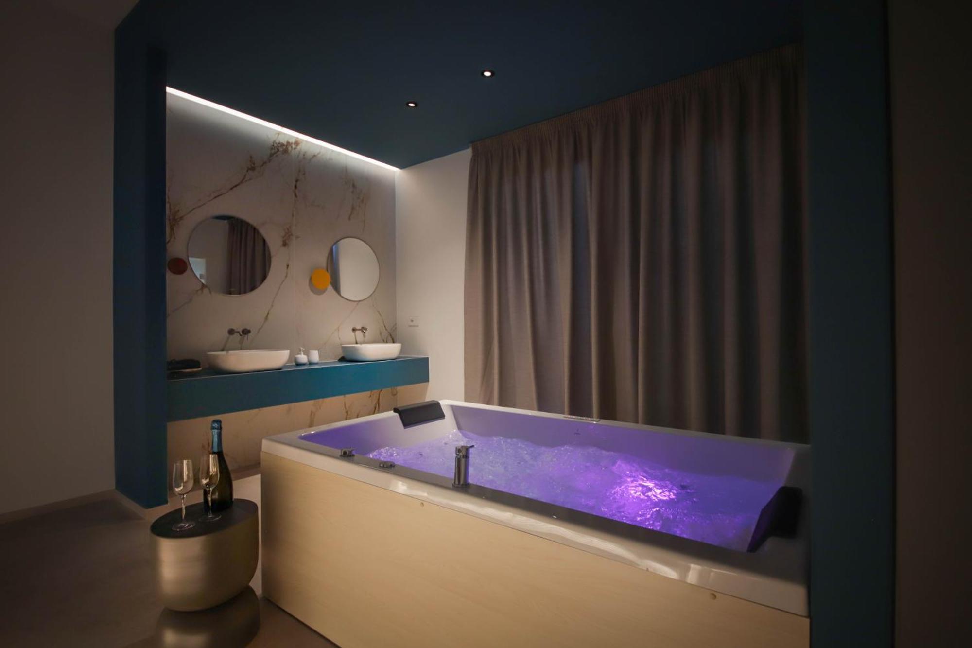 Апартаменти Ca VI Loft Монополі Екстер'єр фото