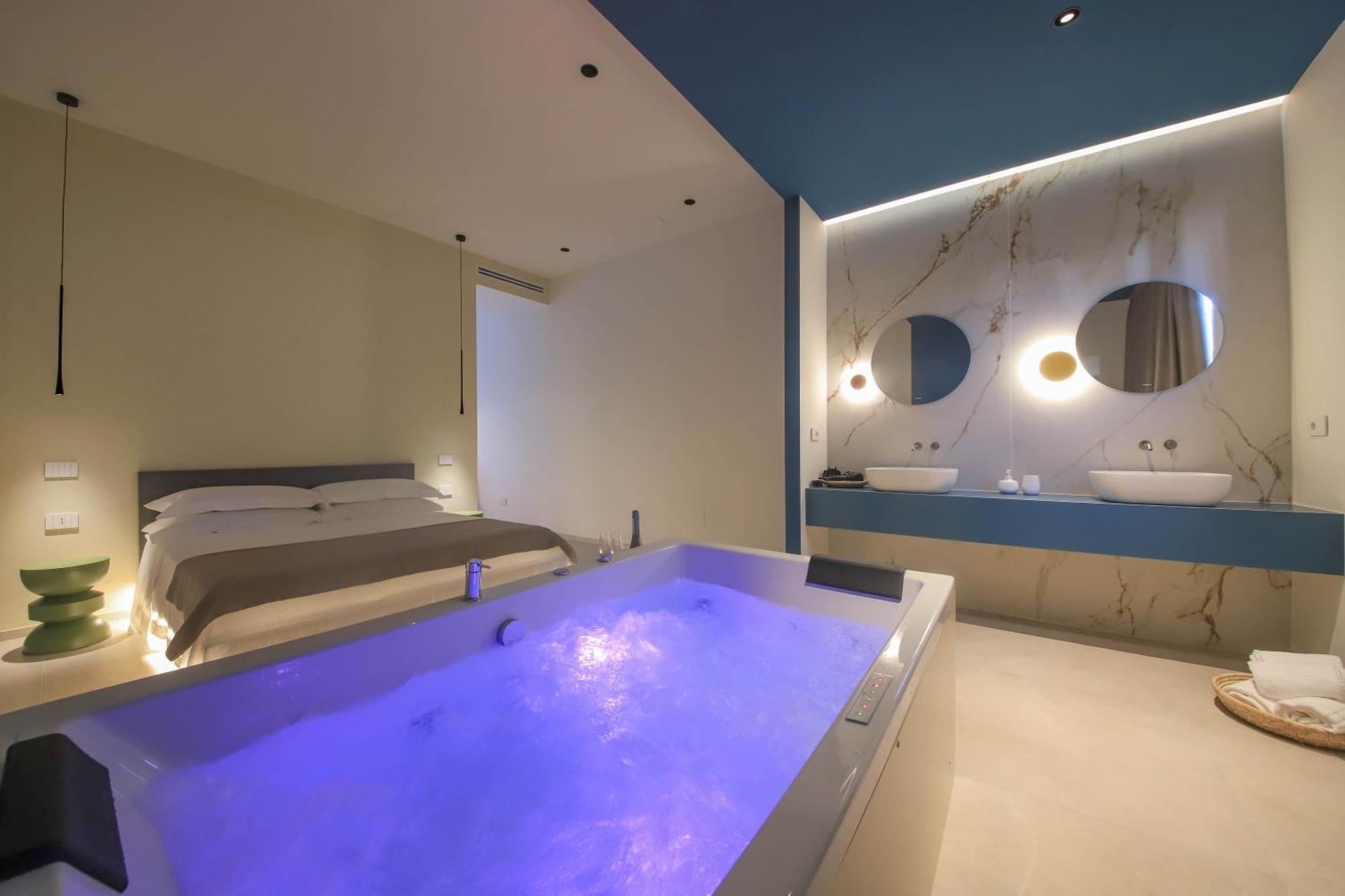 Апартаменти Ca VI Loft Монополі Екстер'єр фото